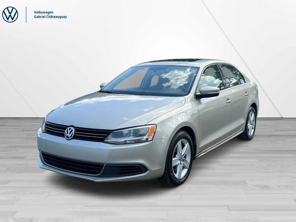 Champagne 2014 Volkswagen Jetta Comfortline Sedan Automatic