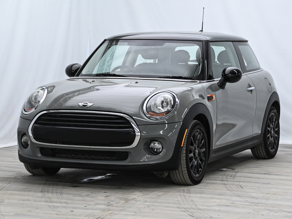 2016 MINI Cooper 2-Door Hatchback FWD