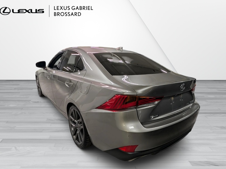 2018 Lexus IS