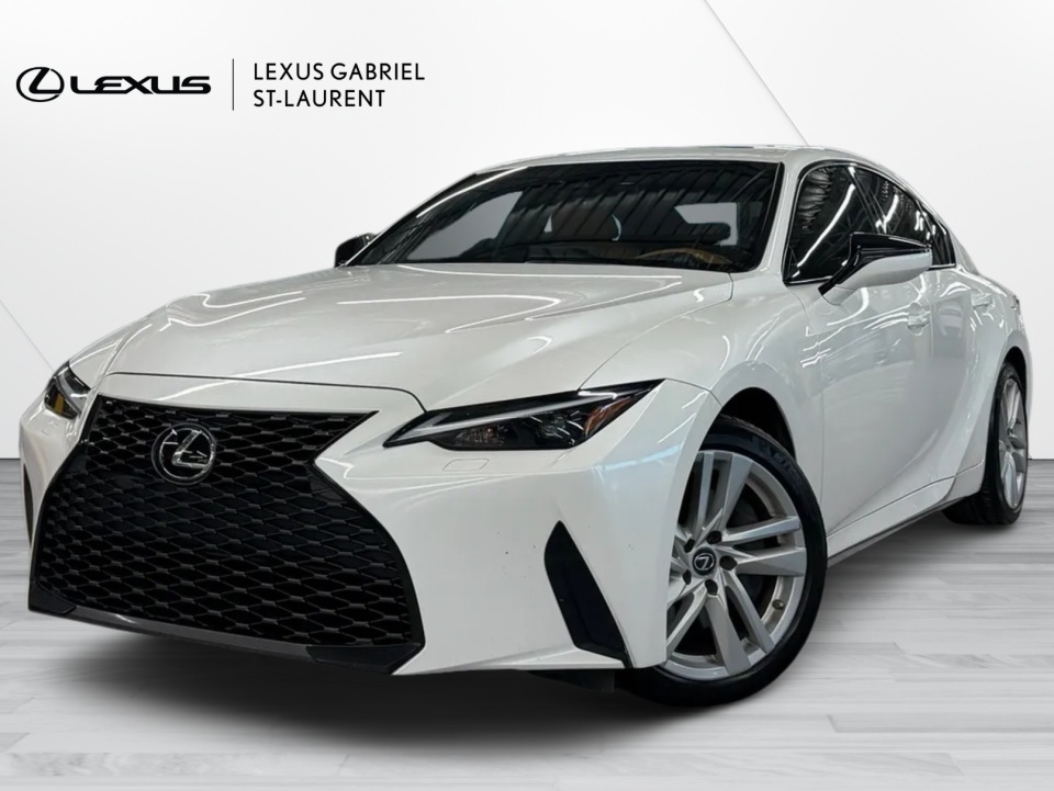 2021 Lexus IS
