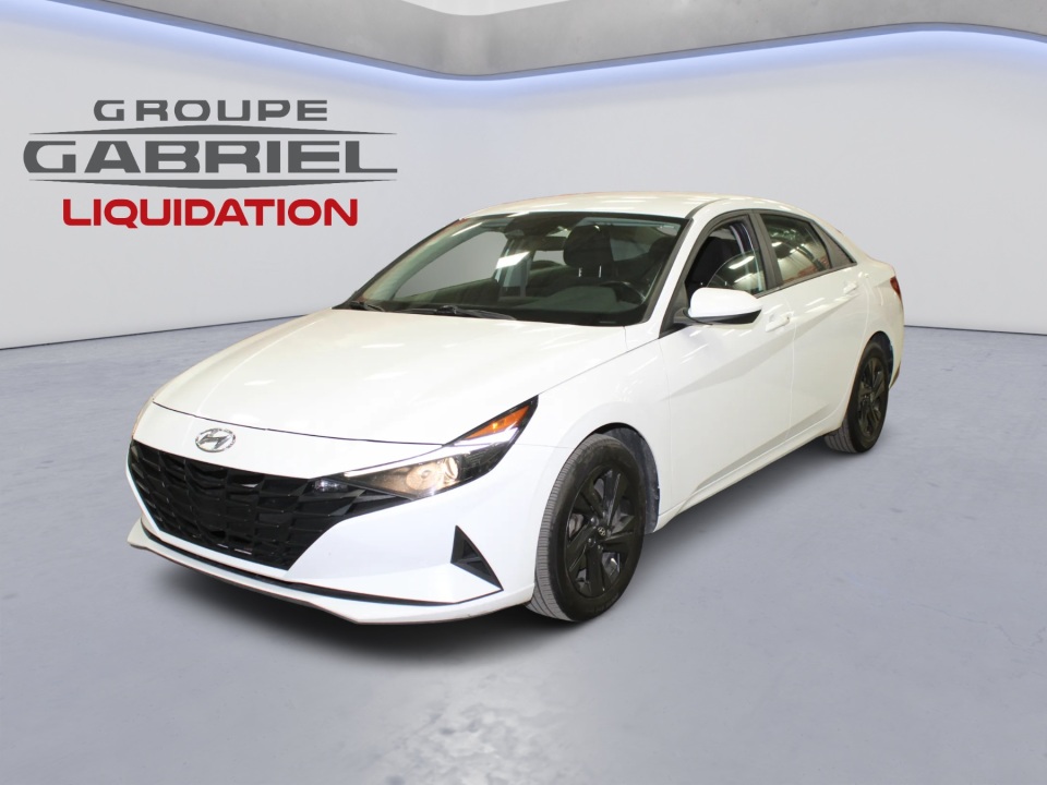 2022 Hyundai Elantra SEL FWD