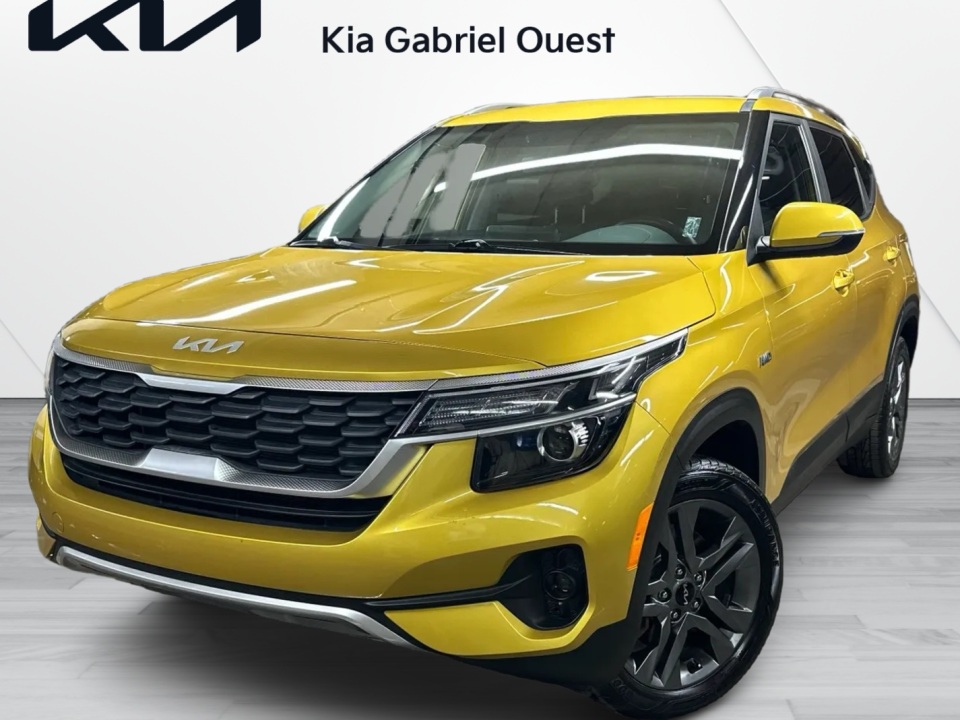 Yellow 2022 Kia Seltos SUV / Crossover All-Wheel Drive Automatic