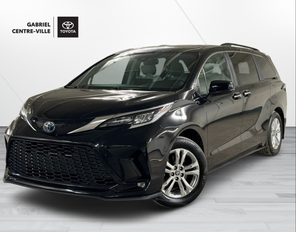 2022 Toyota Sienna XSE 7-Passenger AWD