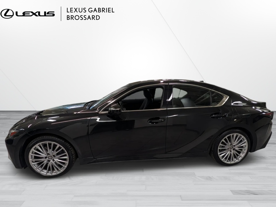 2023 Lexus IS