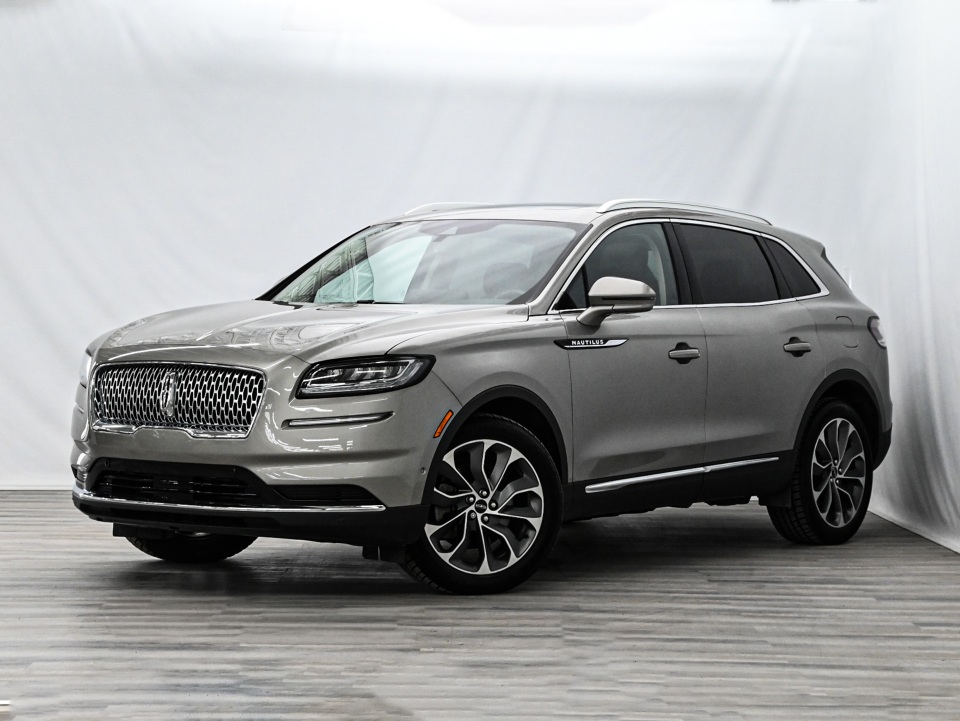Silver 2023 Lincoln Nautilus Reserve AWD SUV / Crossover All-Wheel Drive Automatic