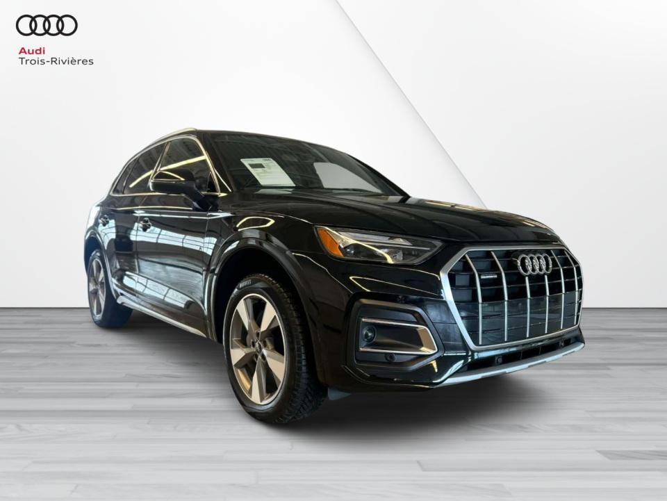 2024 Audi Q5 quattro Premium 40 TFSI