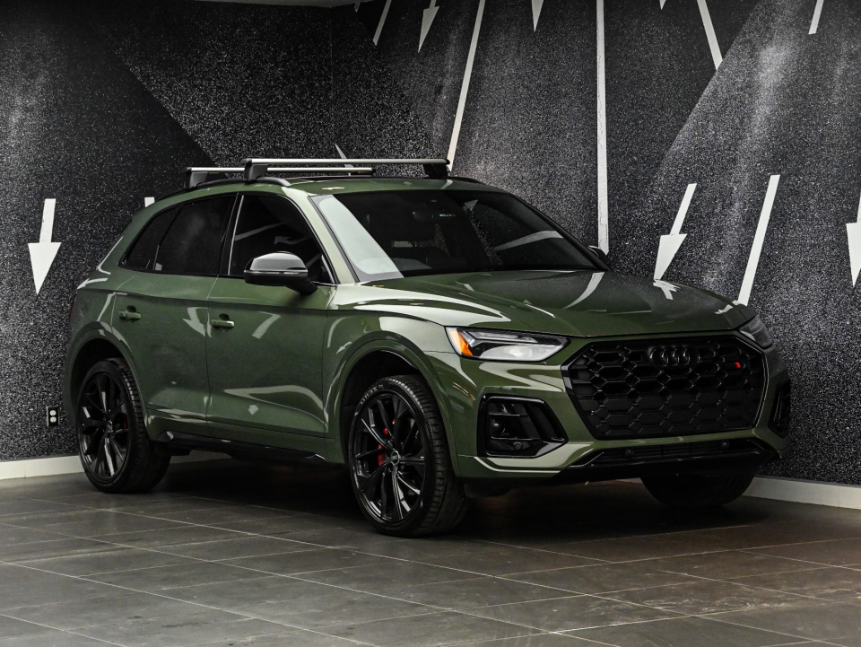 Green 2024 Audi SQ5 SUV / Crossover Automatic
