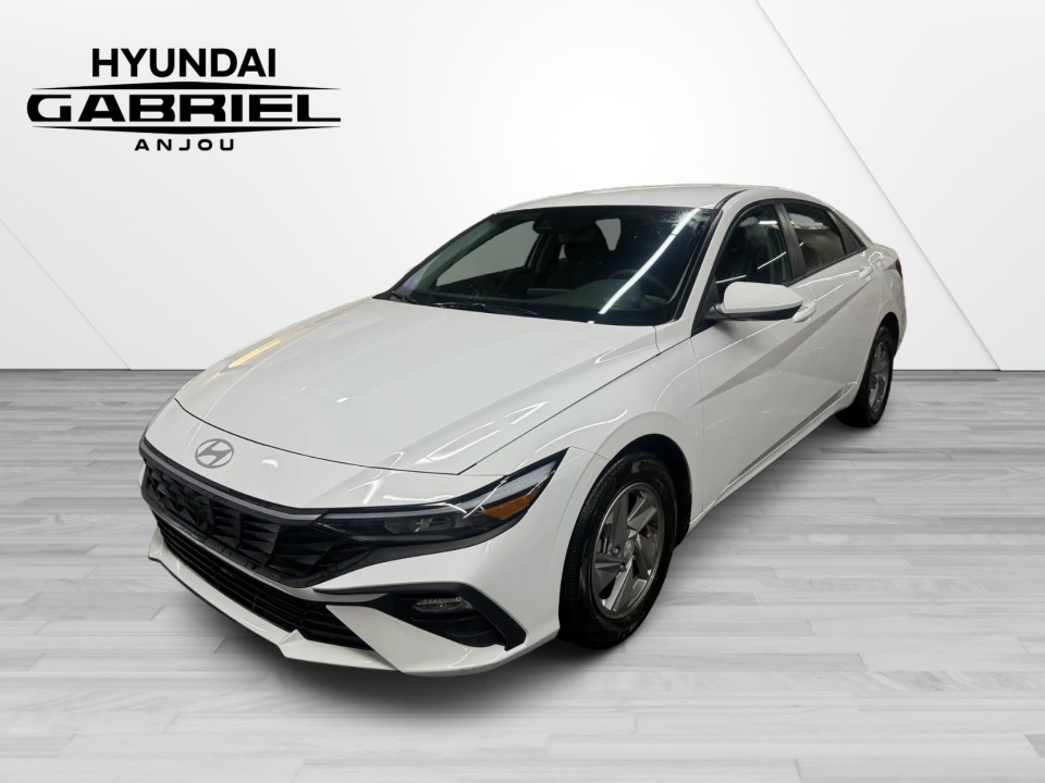 Hyundai Elantra ESSENTIAL 2025 Démo - Photo 1