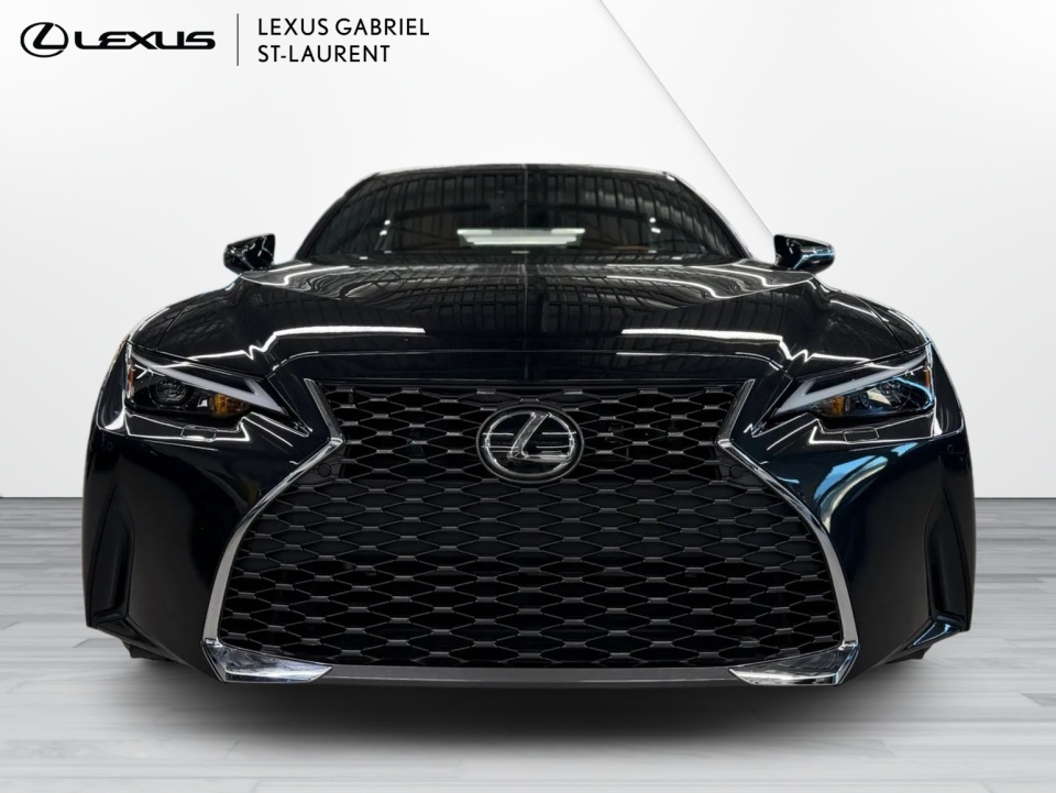 2025 Lexus IS