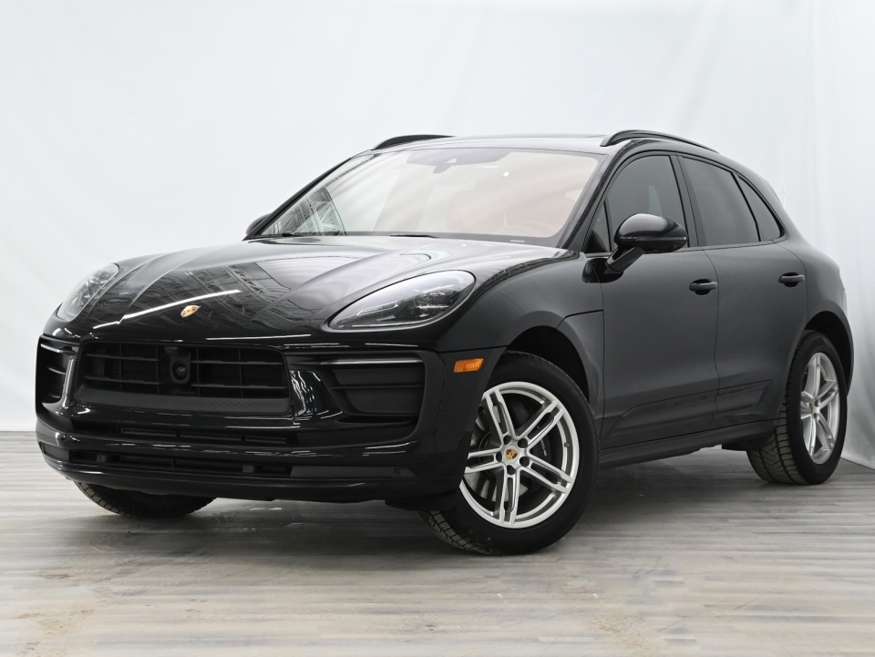 2025 Porsche Macan AWD