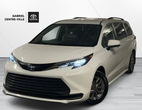 2025 Toyota Sienna LE 8-Passenger AWD